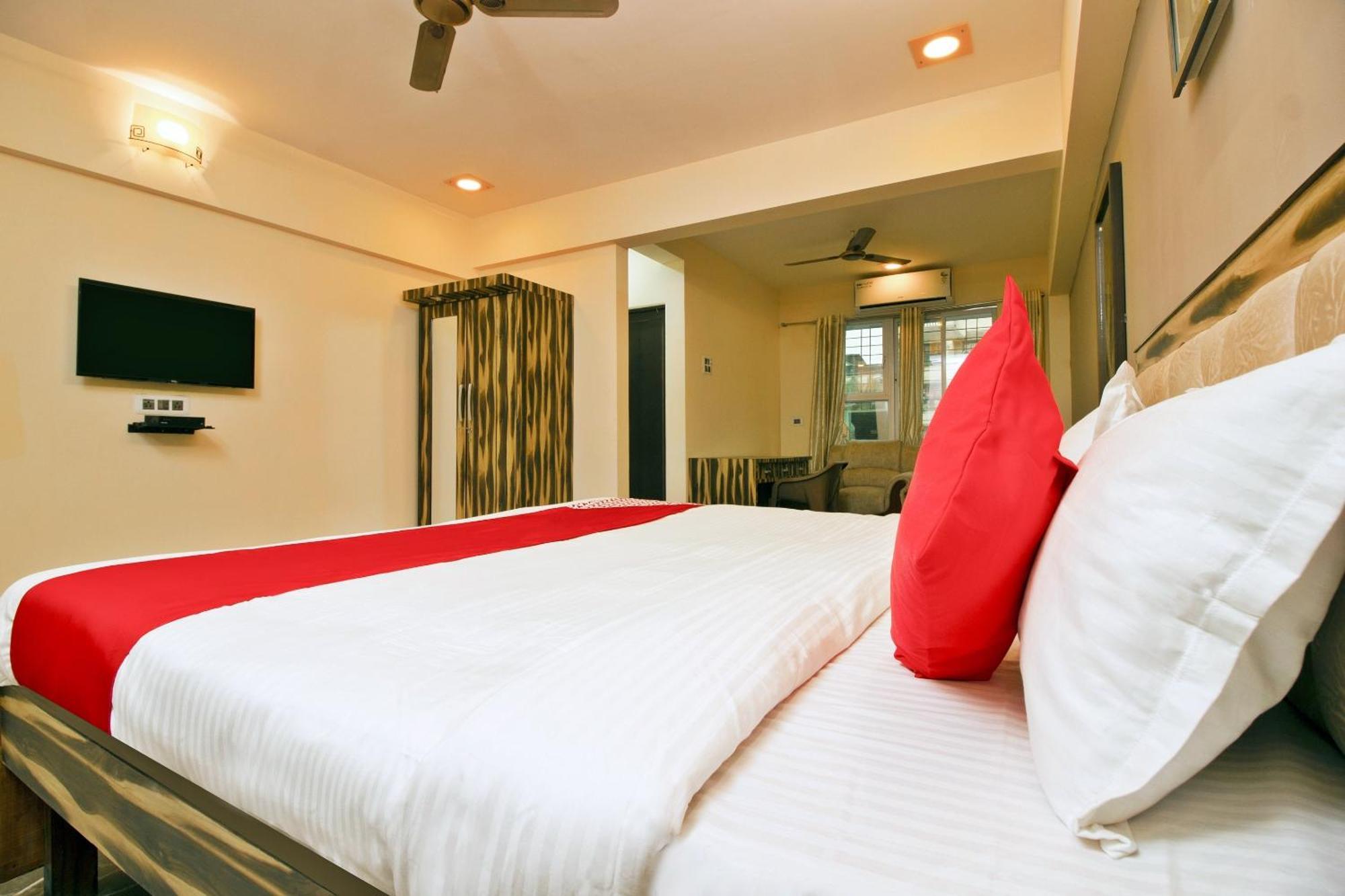 Hotel O The Star Hotel Panvel Exterior foto