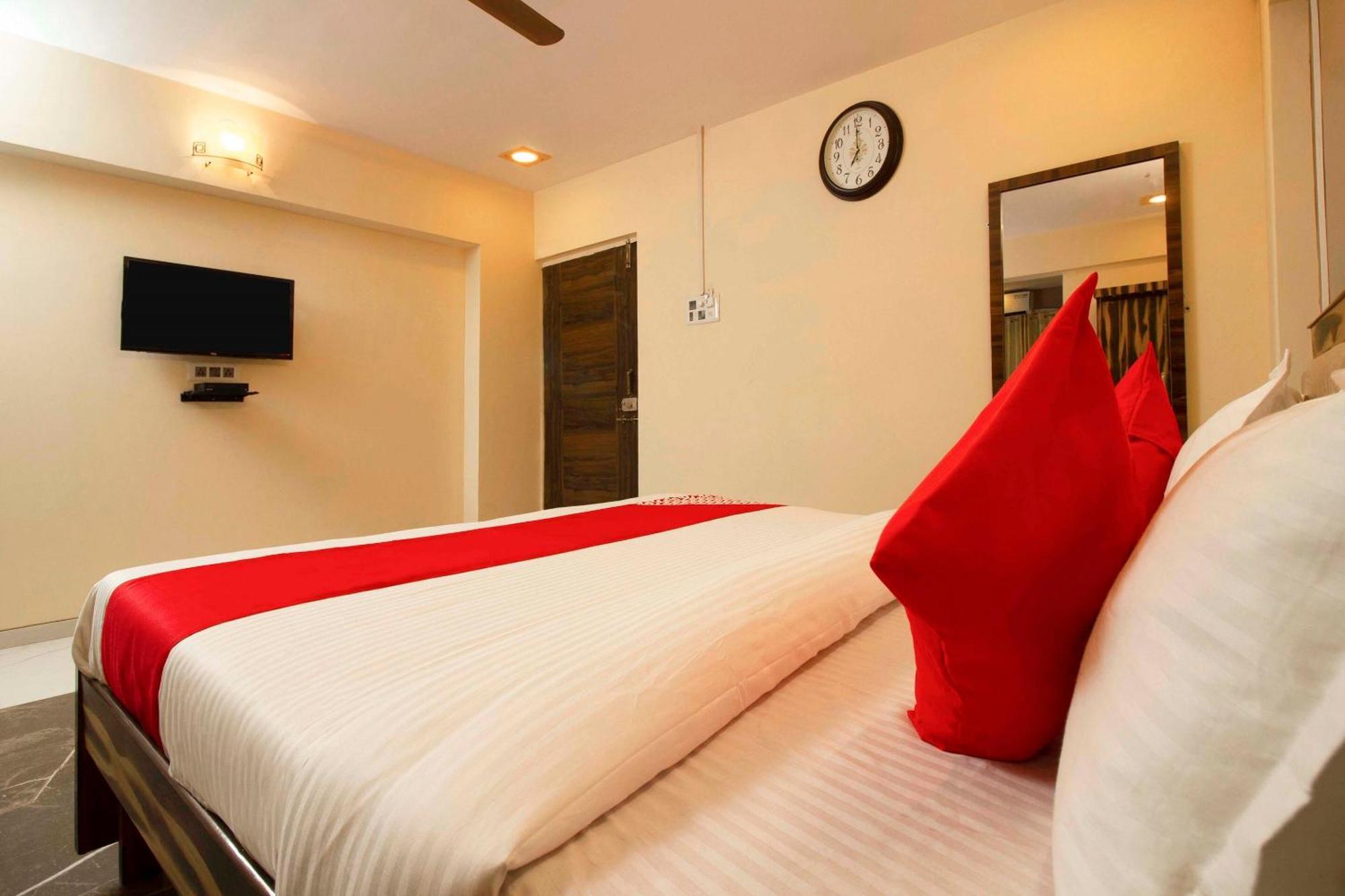 Hotel O The Star Hotel Panvel Exterior foto